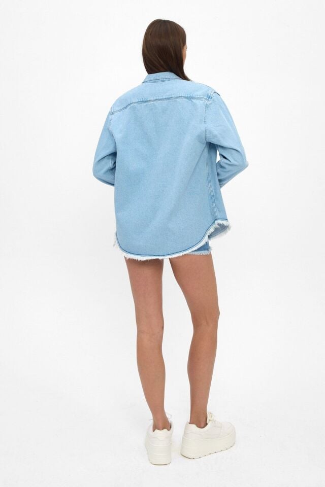 Açık Mavi Yıkamalı Kadın Denim Gömlek Ceket