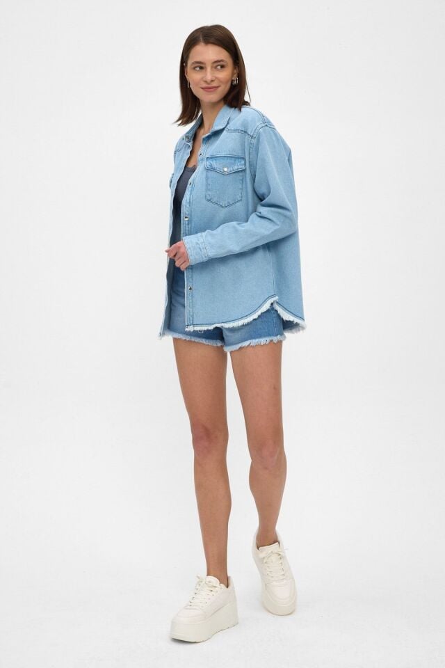 Açık Mavi Yıkamalı Kadın Denim Gömlek Ceket
