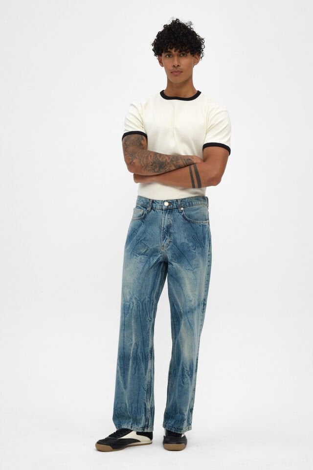 Erkek Loose Fit Jean Pantolon Açık Mavi Bağlama Efektli